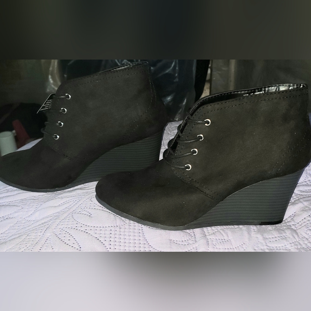 Womens Booties